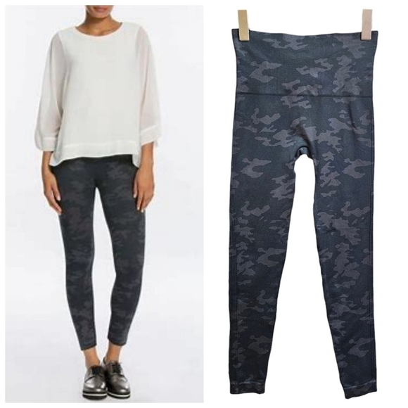 Spanx Look At Me Now Legging In Black Camo Size Medium Shapewear Stretchy - Picture 1 of 11